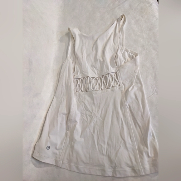 ⚡⚡3 for $60⚡⚡ Lululemon tank - Picture 1 of 3